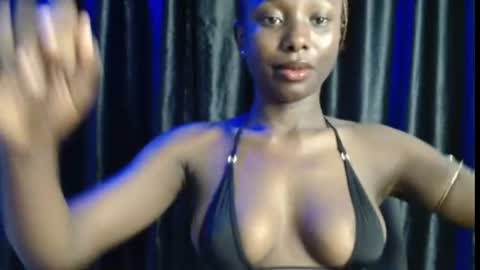 Snapshot of melanine_floral chatting on July 2026 07:40:02 PM Praiz online show from July 2026 07:40:02 PM