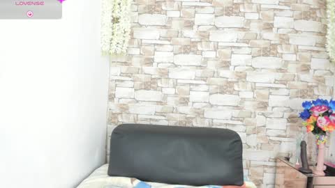 melannie roses online show from January 2025 01:16:02 AM
