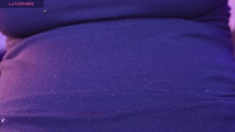 MelanyLuv online show from April 2026 09:53:02 PM