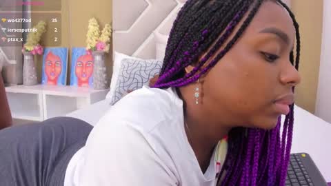 Melanie online show from March 2025 06:22:02 PM