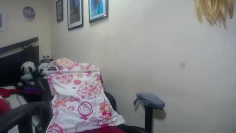 melany online show from February 2025 07:16:02 PM