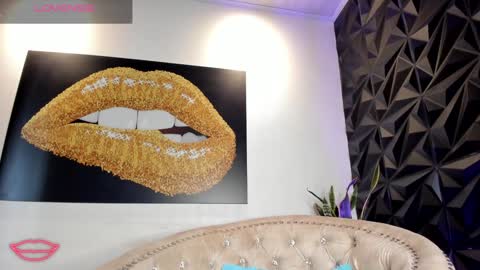 Snapshot of melanymendoza chatting on December 2024 03:11:02 PM Melany Mendoza online show from December 2024 03:11:02 PM