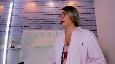 Melany  online show from September 2025 08:16:02 AM