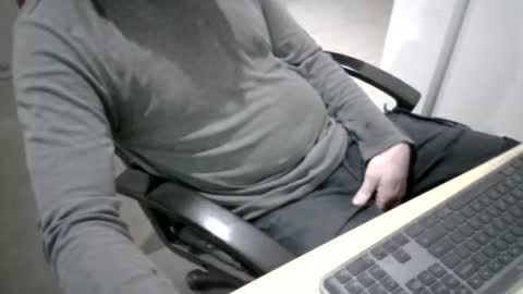 Snapshot of melbguy_075 chatting on July 2026 07:11:01 AM melbguy_075 online show from July 2026 07:11:01 AM