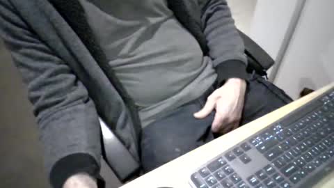 Snapshot of melbguy_075 chatting on August 2026 10:25:01 AM melbguy_075 online show from August 2026 10:25:01 AM