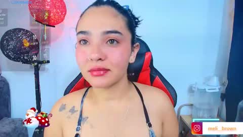    Independent model online show from January 2026 05:13:02 AM