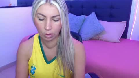 Snapshot of meliissa_xxxx chatting on June 2026 02:28:01 PM Melissa online show from June 2026 02:28:01 PM