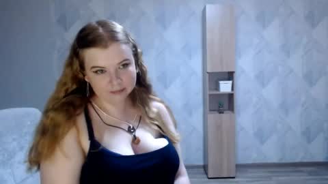 Snapshot of melina_beauty chatting on May 2026 08:26:02 PM Melina online show from May 2026 08:26:02 PM