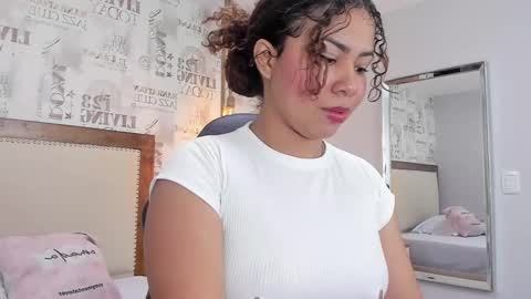 M E L I N A  online show from January 2025 07:24:01 PM