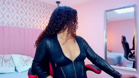 M E L I N A  online show from March 2025 07:27:02 PM