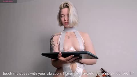 Snapshot of melinamonroe chatting on October 2025 03:47:02 AM My name is Melina online show from October 2025 03:47:02 AM