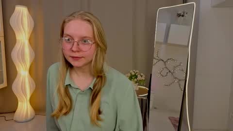 Alice - online show from March 2026 07:14:01 PM