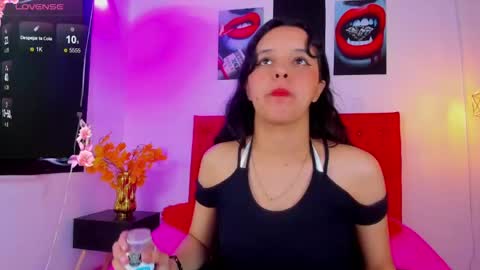 Snapshot of melissa1_sc chatting on December 2024 01:24:01 PM Melissa SC online show from December 2024 01:24:01 PM