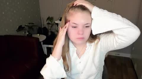 Sophia online show from January 2026 04:38:02 AM