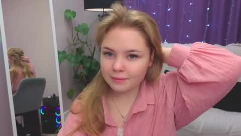 Sophia online show from February 2026 04:39:01 AM