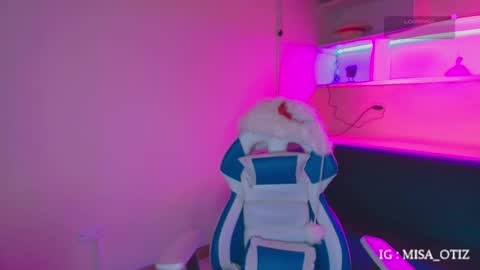 Lissa  online show from September 2025 11:00:02 AM