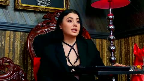 Melissa online show from December 2024 01:25:02 PM