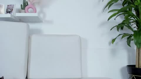 Melissa online show from February 2025 07:16:01 AM