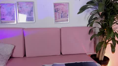 Melissa online show from October 2025 05:06:01 AM