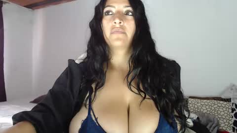 Snapshot of melissa_sexytits chatting on January 2025 09:18:01 PM Lau online show from January 2025 09:18:01 PM