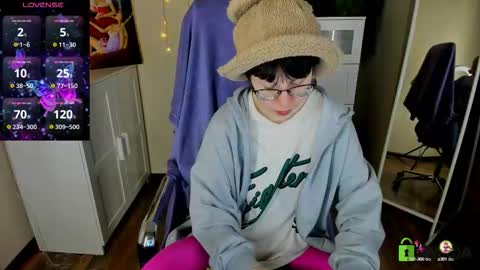 Melissa online show from October 2025 09:25:01 PM