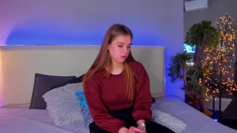 Snapshot of melissacrayzy chatting on February 2025 12:37:02 PM MelissaCrayzy online show from February 2025 12:37:02 PM
