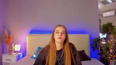 Snapshot of melissacrayzy chatting on February 2025 06:26:02 AM MelissaCrayzy online show from February 2025 06:26:02 AM
