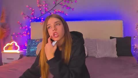 MelissaCrayzy online show from October 2025 04:55:01 AM