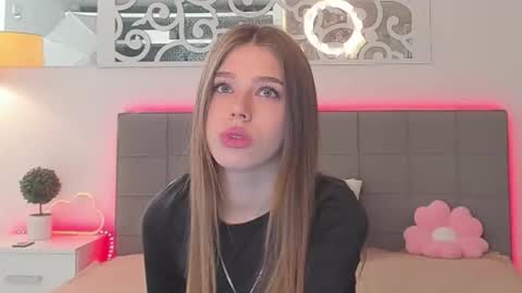 Snapshot of melissacrayzy chatting on April 2026 05:49:02 AM MelissaCrayzy online show from April 2026 05:49:02 AM