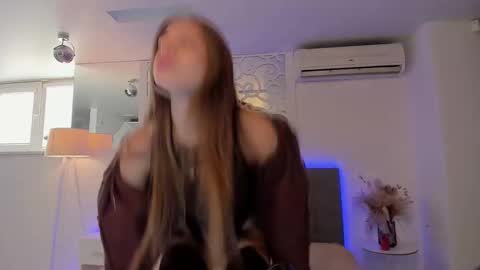 Snapshot of melissacrayzy chatting on May 2026 05:24:01 AM MelissaCrayzy online show from May 2026 05:24:01 AM