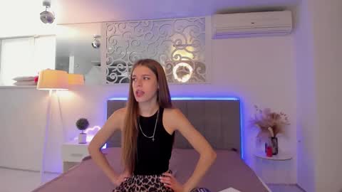Snapshot of melissacrayzy chatting on May 2026 05:36:01 AM MelissaCrayzy online show from May 2026 05:36:01 AM