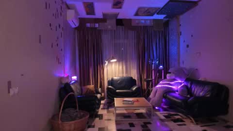 Melissa Keller online show from September 2025 09:06:02 PM