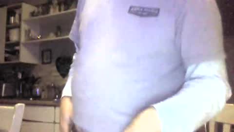 Snapshot of meljer8in chatting on April 2026 08:13:01 AM Miles Deep online show from April 2026 08:13:01 AM