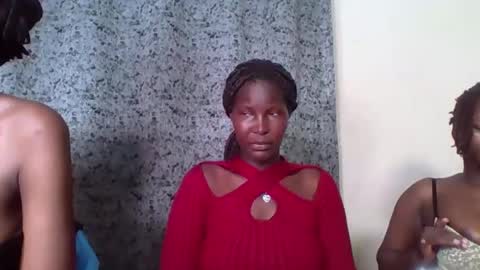 mellanin_goldy online show from September 2025 03:06:02 PM