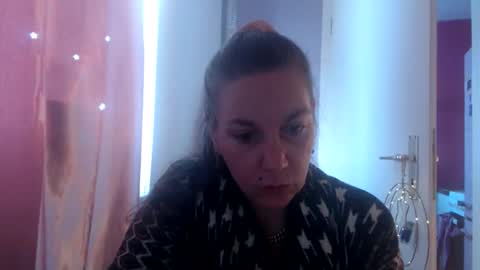 Melli online show from December 2025 12:32:01 PM