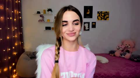 Tessa online show from December 2024 12:07:01 AM