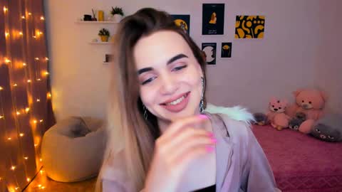 Tessa online show from January 2025 09:19:01 PM