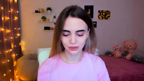 Tessa online show from January 2025 08:14:02 PM