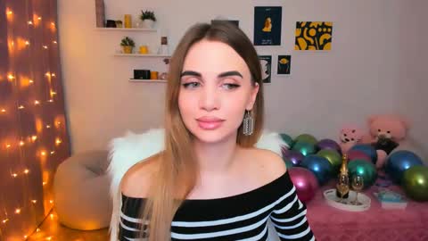 Tessa online show from February 2025 10:32:01 PM