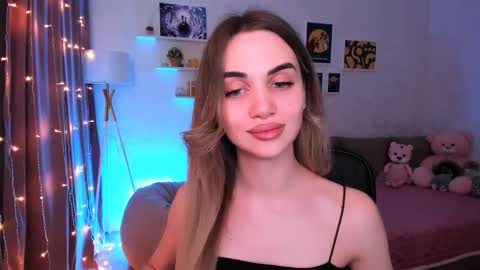 Tessa online show from March 2025 12:42:01 AM