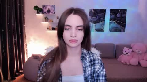 Tessa online show from October 2025 03:18:02 AM