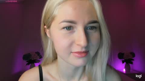 Mellina online show from December 2024 11:05:02 PM
