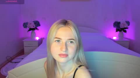 Mellina online show from March 2025 11:05:02 PM
