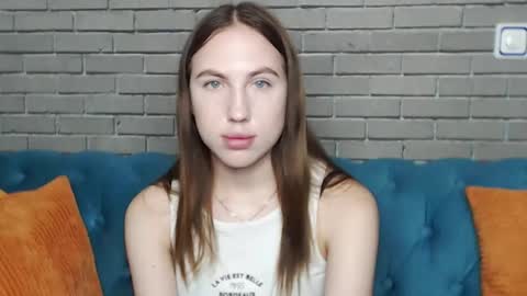 mellingi online show from September 2025 04:56:01 AM