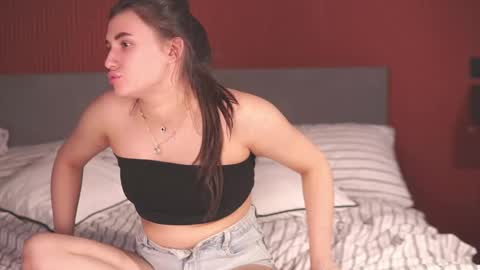 Lia online show from April 2026 10:36:01 AM