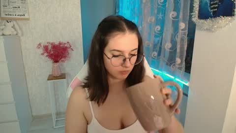 Snapshot of mellonmayre chatting on January 2025 06:59:02 PM mellonmayre online show from January 2025 06:59:02 PM