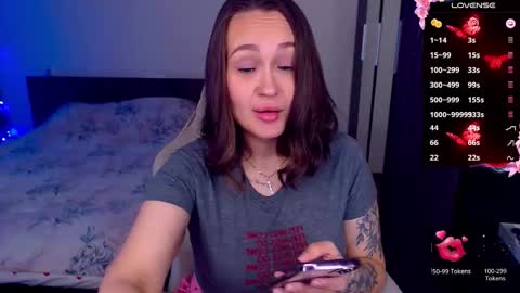 Mel online show from October 2025 08:42:01 AM