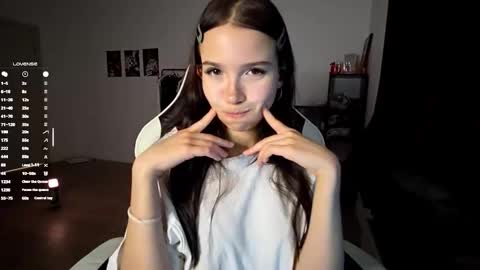 EVA online show from October 2025 07:37:01 PM