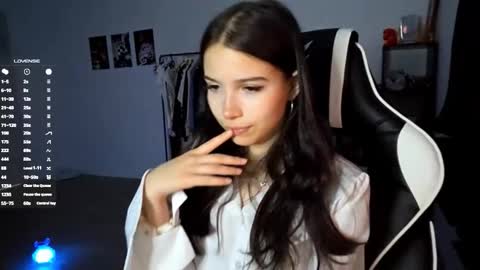 EVA online show from November 2025 07:26:01 PM