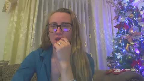 Melly online show from December 2024 03:02:02 PM